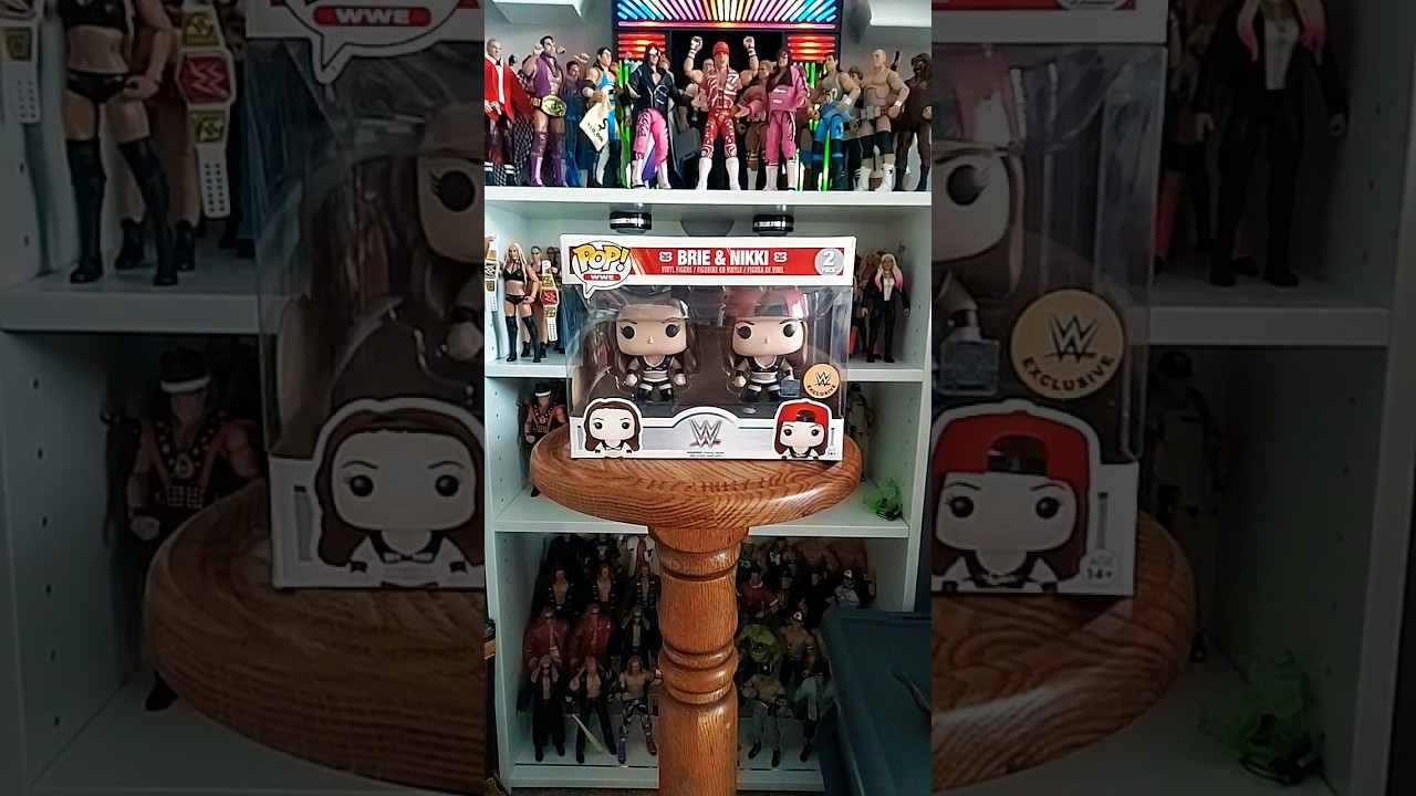 WWE Exclusive Funko Pop 2 Pack Brie and Nikki Bella! 