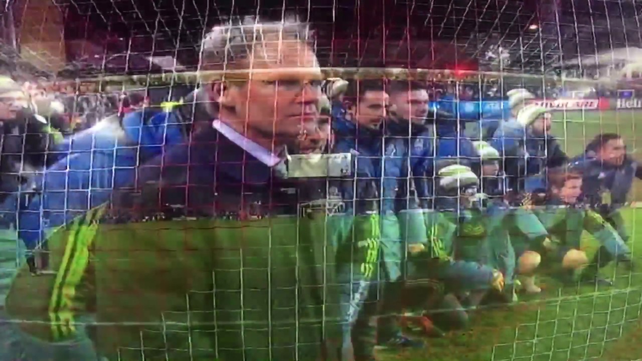 ROMAN TORRES WINS SEATTLE THE 2016 MLS CUP!