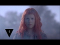 Paramore viva all eyes on spot 1