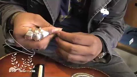 Uke Minutes 5 - How to String an Ukulele