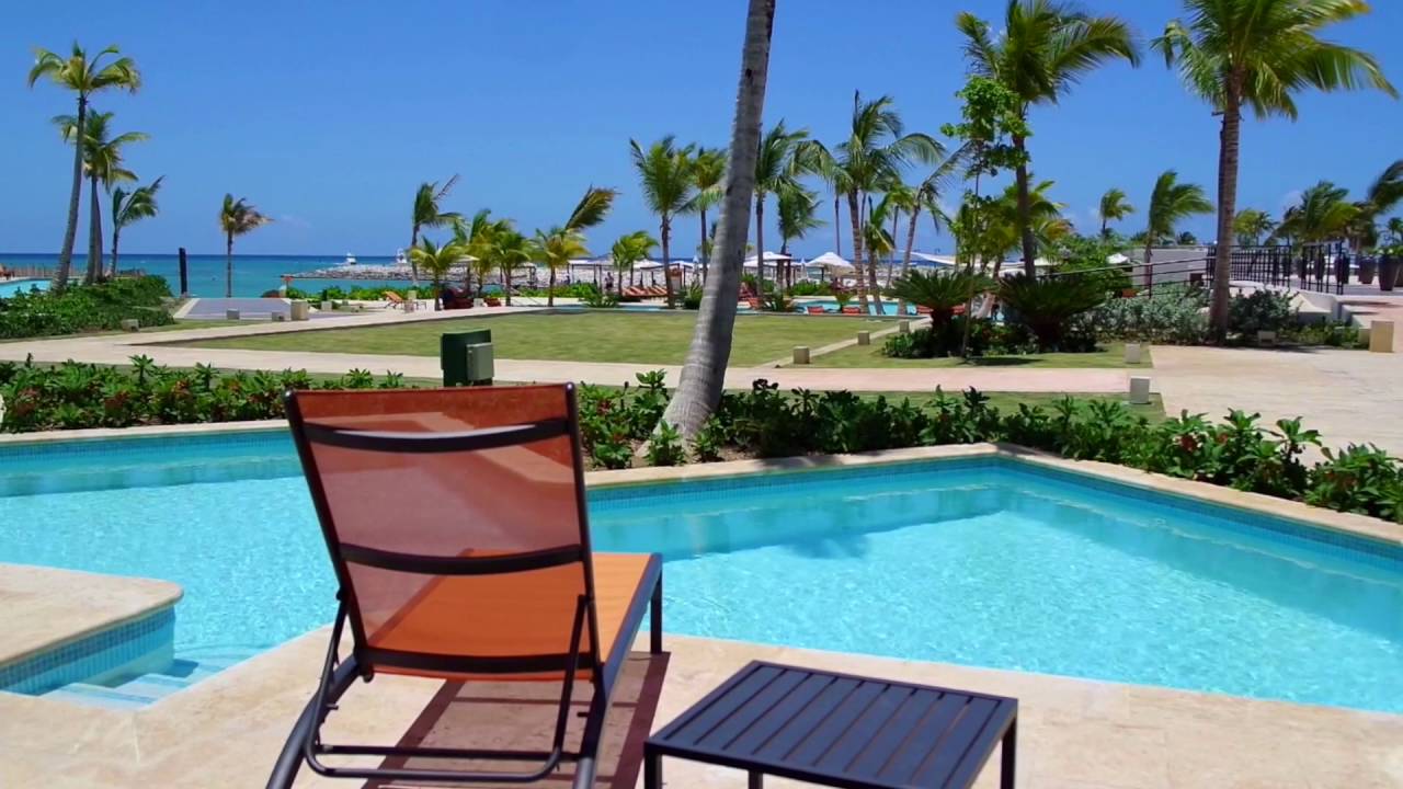 A Swim Up Suite At Alsol Tiara In Cap Cana - 