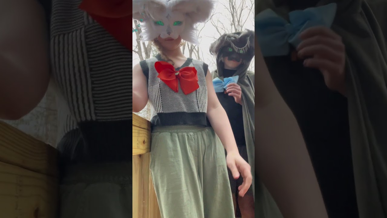 There’s mist in the foggy air 