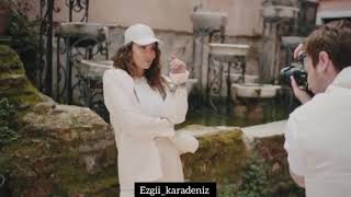 Ebru Yaşar &Yanlız Uyunmaz