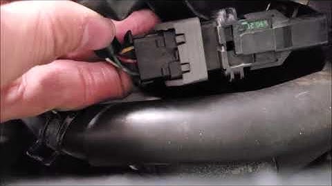 How to replace an Air / Fuel Ratio Sensor (O2 Sensor)