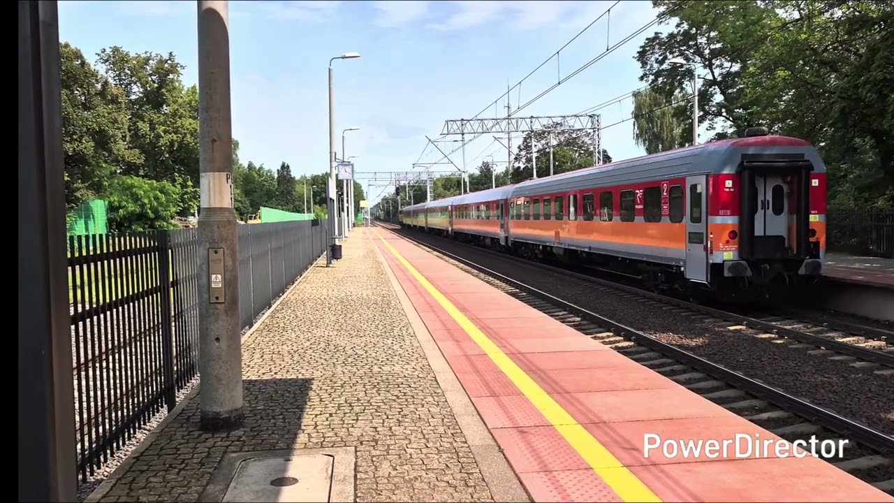 207E-002 RAIL POLSKA Z WĘGLARKAMI, EU07E-239 & 15D-036 MAJKOLTRANS Z SAMOWYŁADOWCZYMI