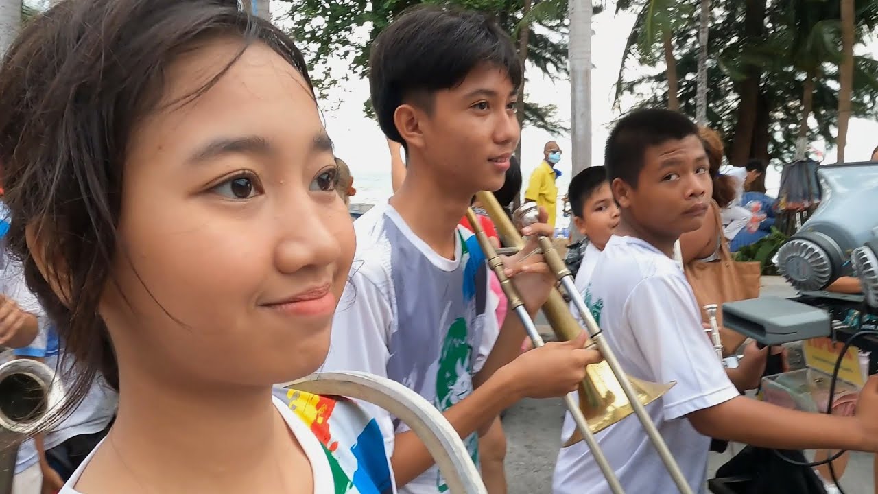 แก้มบุ๋มเล่นได้ สบายๆอยู่แล้ว..  || แตรวงประถม อินดี้