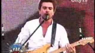 Juanes "Me enamora" en Concierto por la Paz
