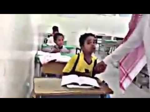 تطعيم طفل جداوي مضحك هههه