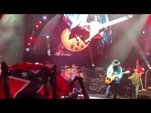 Lynyrd Skynyrd - Gimme Three Steps - Live in Berlin June 18, 2019