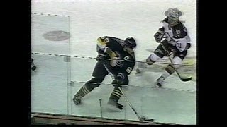 Jaromir Jagr No Look P To Mario Lemieux - 2001 Playoffs
