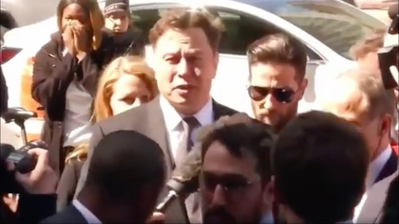 Elon Musk Just Exposed Tim Cook