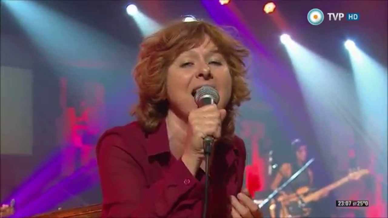 Una canción diferente -Celeste Carballo-  Somos Todas