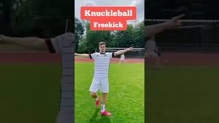 Kunckleball Free-Kick Football Practice