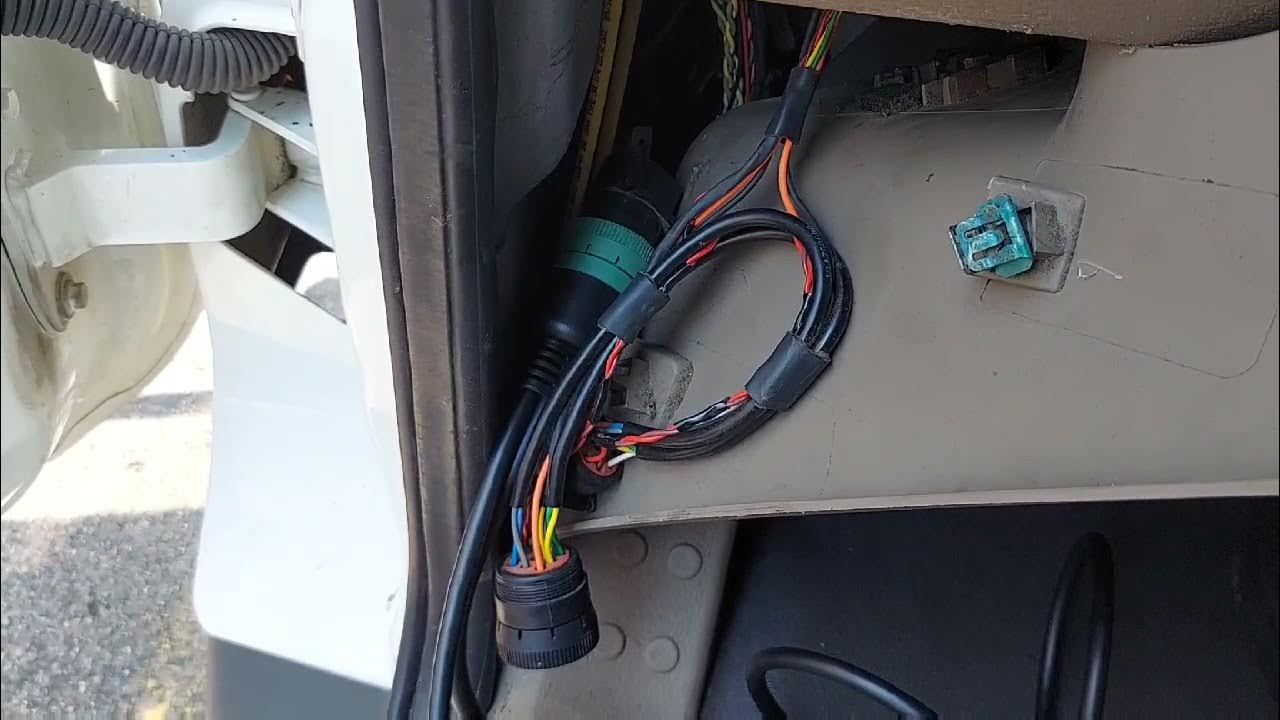 How to install Keep Trucking #ELD in 2 minutes - YouTube