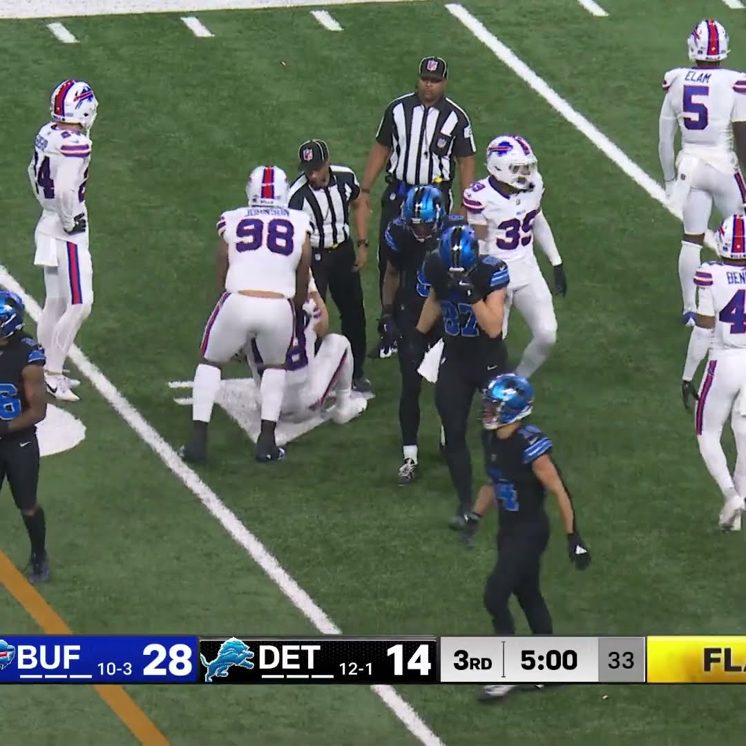 Matt Milano with a Fumble Recovery vs. Detroit Lions
