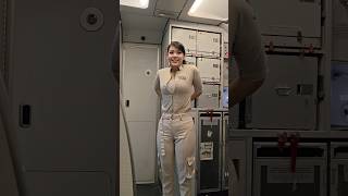 Mbak Tia Pramugari Cantik Super Air Jet Lagi Persiapan Terima Penumpang Boarding 🥰🥰🙏🙏