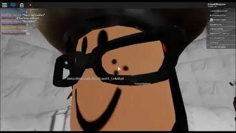 tryig to beat InSOnI roblox (warning) this video contains flashing and some disturbing images)