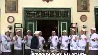 Puji pujian eling eling siro menungso jo lali