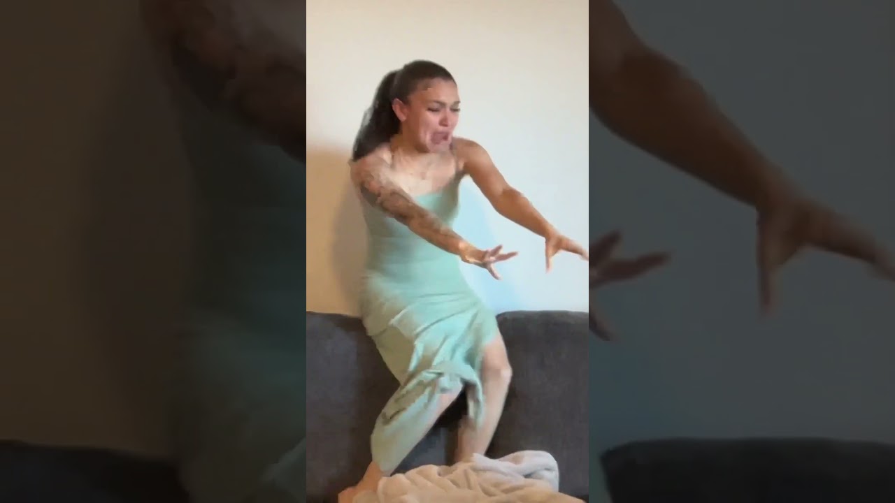 PUTTING FAKE ROACHES ON GF WHILE SHE SLEEPS! 🤣