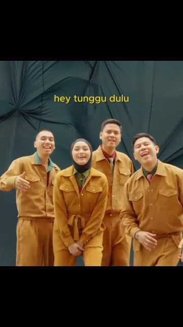 Hey Tunggu Dulu - Salma, Ran                                             #lirik #shortfeed