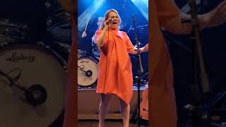 Watch Patricia Kelly Little Mama video