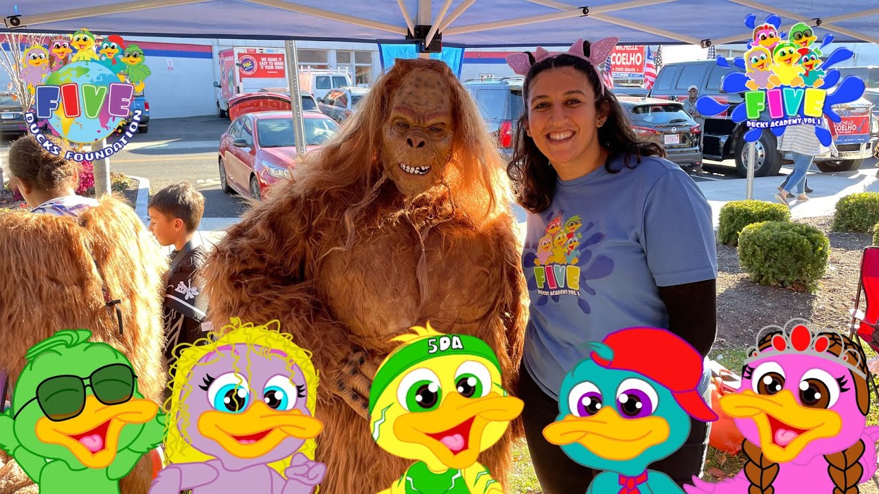 Danbury CT Halloween on the green 2022