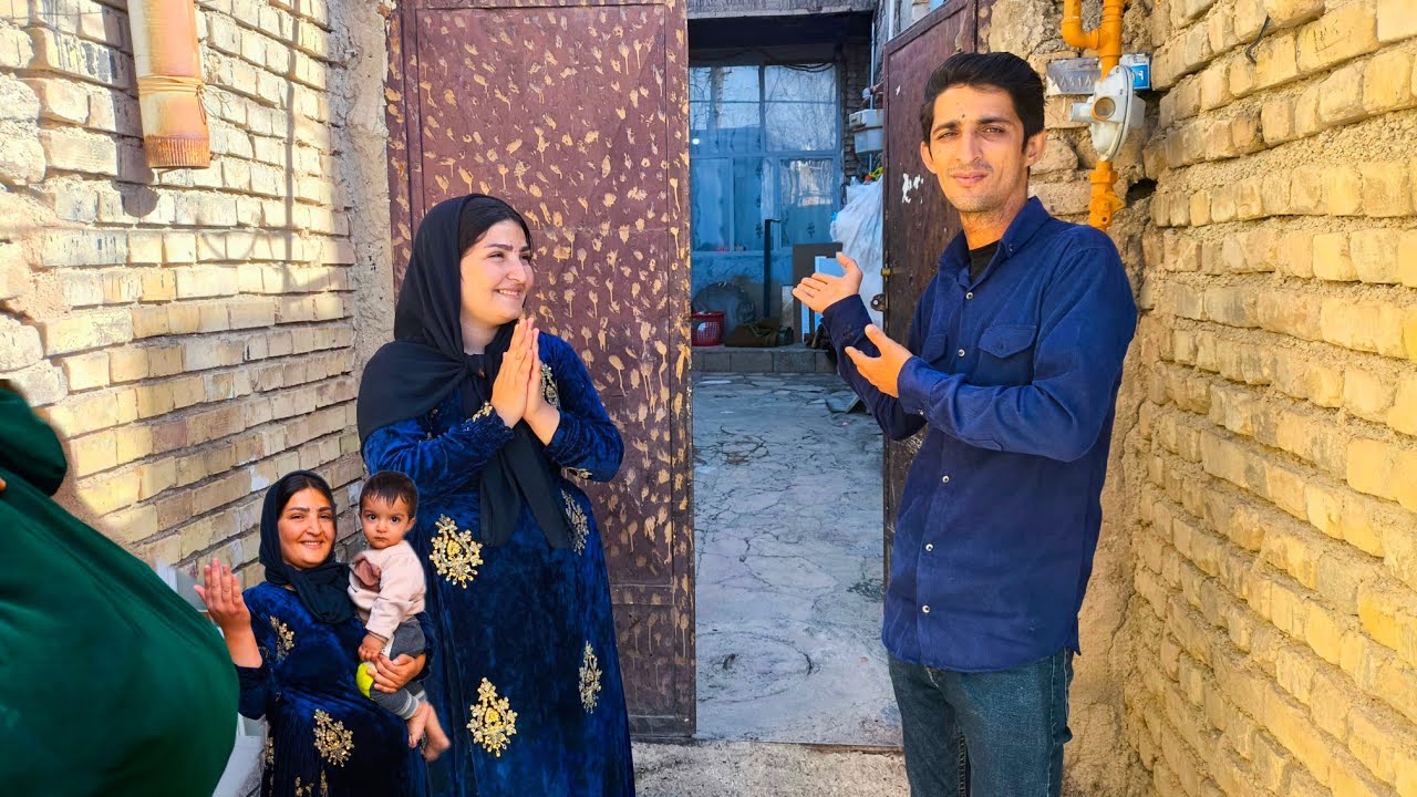 Когда настоящая любовь творит чудеса | Подарок молодого человека бездомной матери