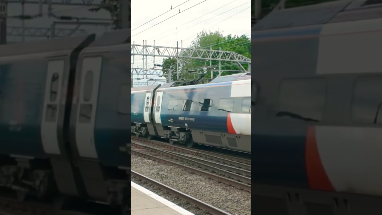 Avanti West Coast Class 390 Glasgow Central to London Euston passing Crewe 