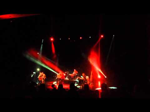 Turin Brakes & Hudson Taylor - Just a Thought (live in Lond