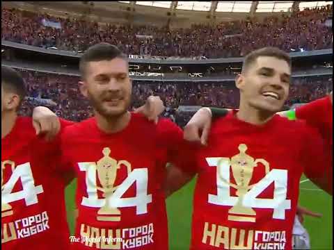 МакSим спела с болельщиками гимн «Знаешь ли ты».