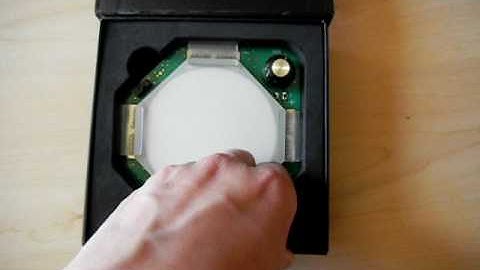 Osram Orbeos OLED lighting Panel Hands On