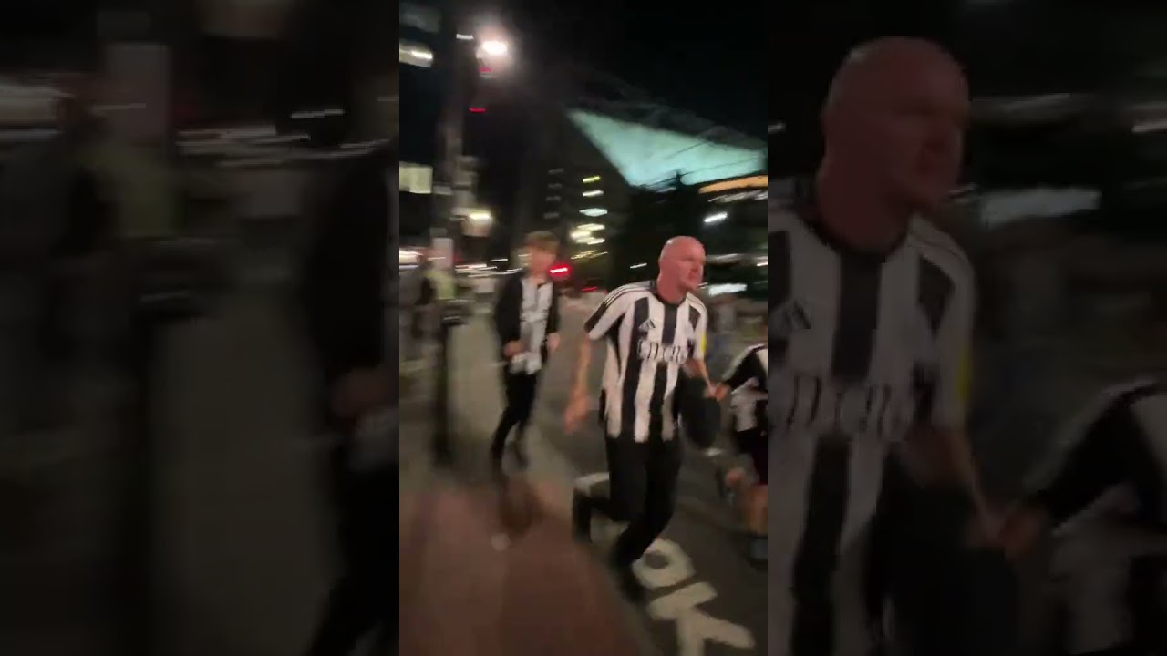 Liverpool Fans Love Federico Chiesa! Crowd Sings New Chant After His Goal!