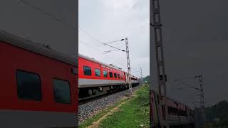 Udaipur Jaipur Holiday Special Express #Indianrailways #Alco #Wdm3D #Trainspotting