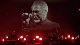 Tom Jones - Sexbomb (En Vivo Movistar Arena de Buenos Aires, Argentina 2024)