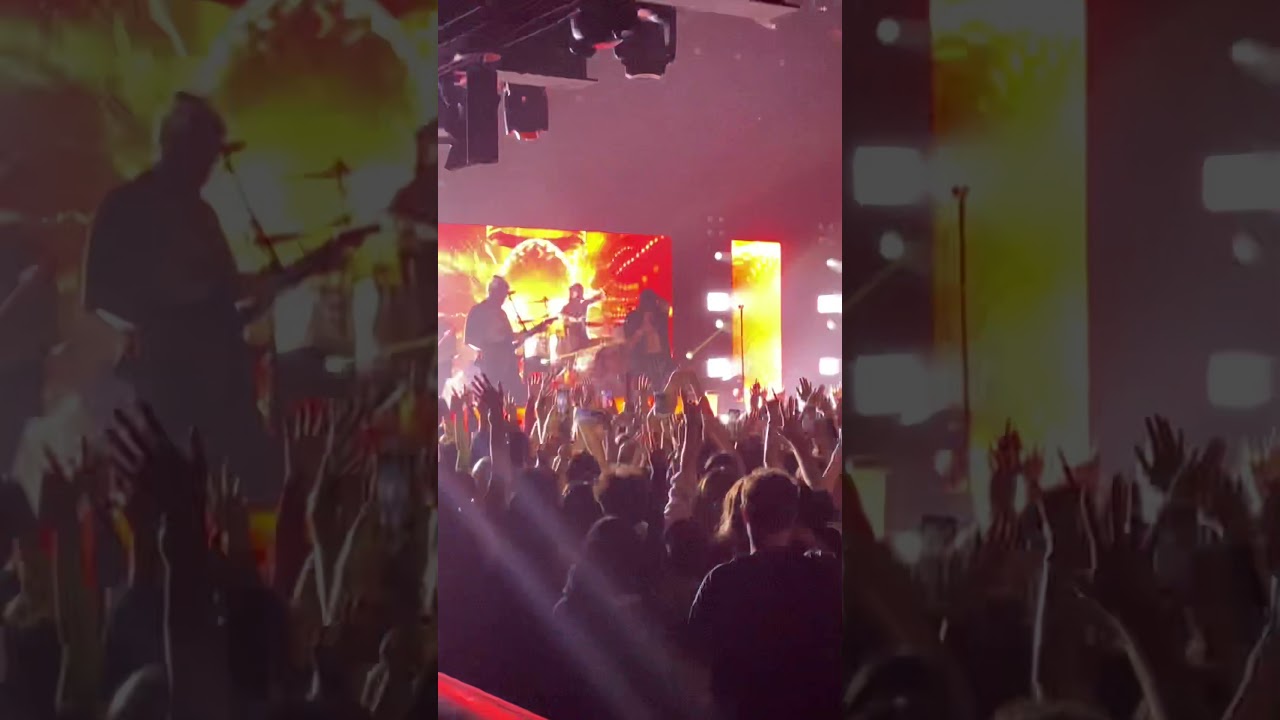paranoid- Chase Atlantic live