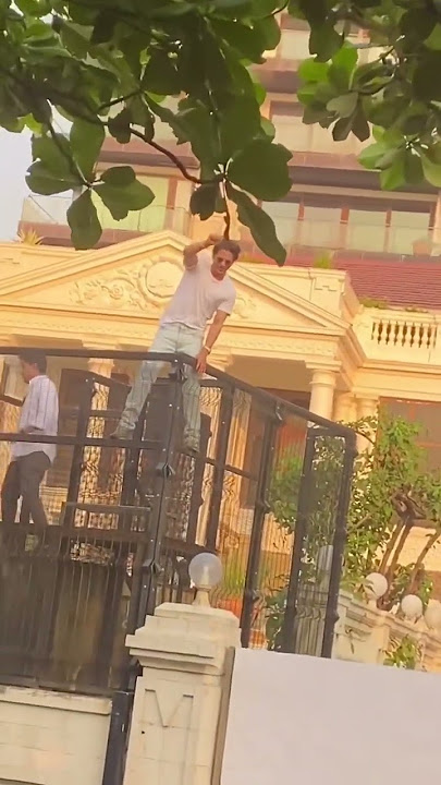 #srk #badshah  o #badshah  #sharukhkhan #mannat #newmovie #southmovie #bollywood #kingkhan #srkhome