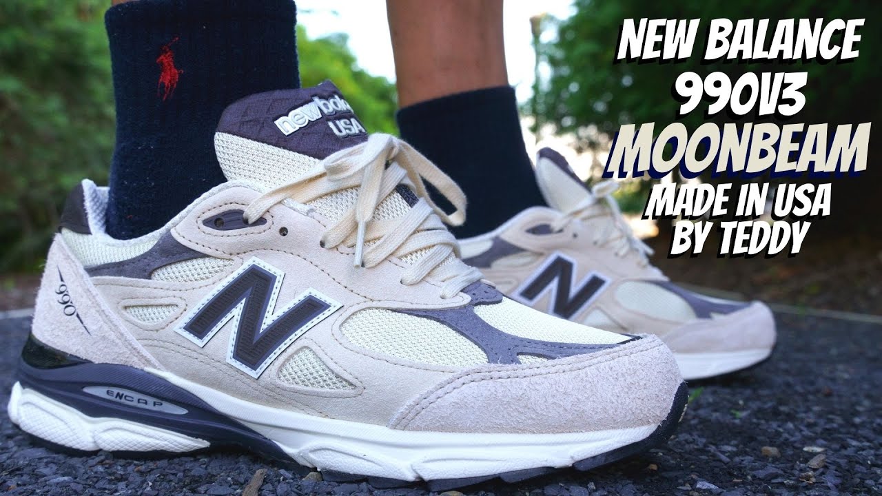 New Balance 990v3 moonbeam