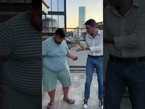 CZN BURAK 'ta Yemek 'ten SONRA YASİN CENGİZ GÖBEK DANCE 💯👌 #reklam