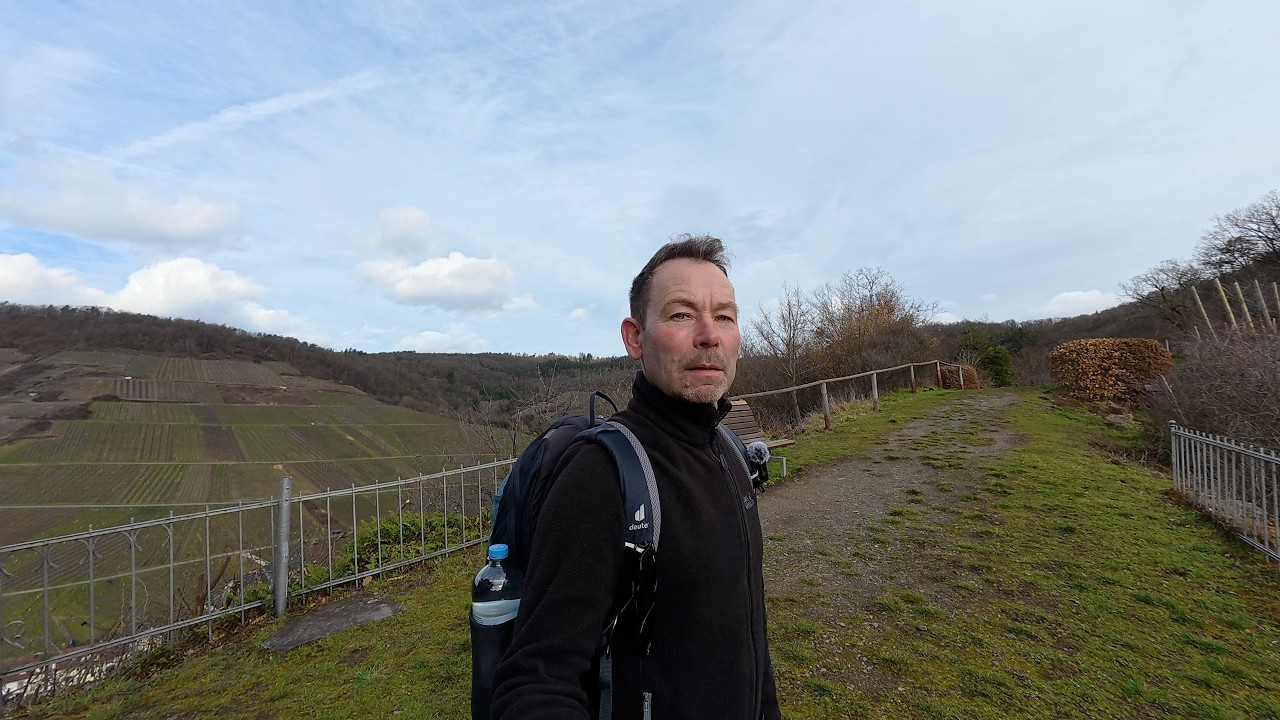 Von Mayschoß zum Kloster Marienthal