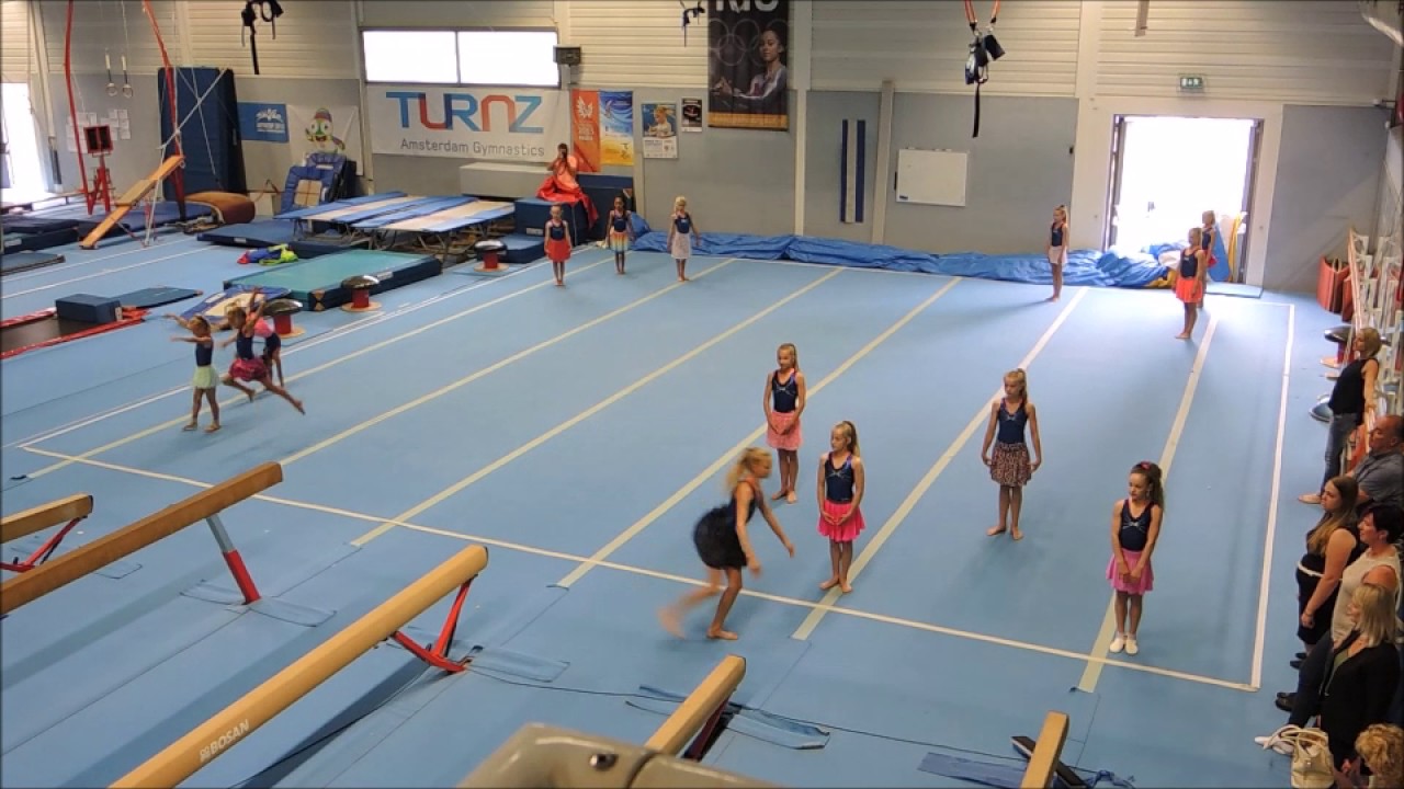 Demonstratie Turnz 30 jaar 7 Selectie dames N1 N2