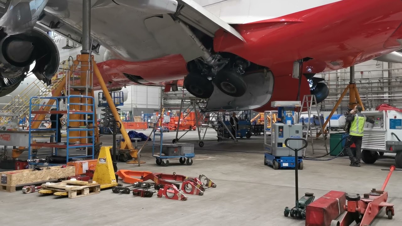 Airbus A330 Gear Swing