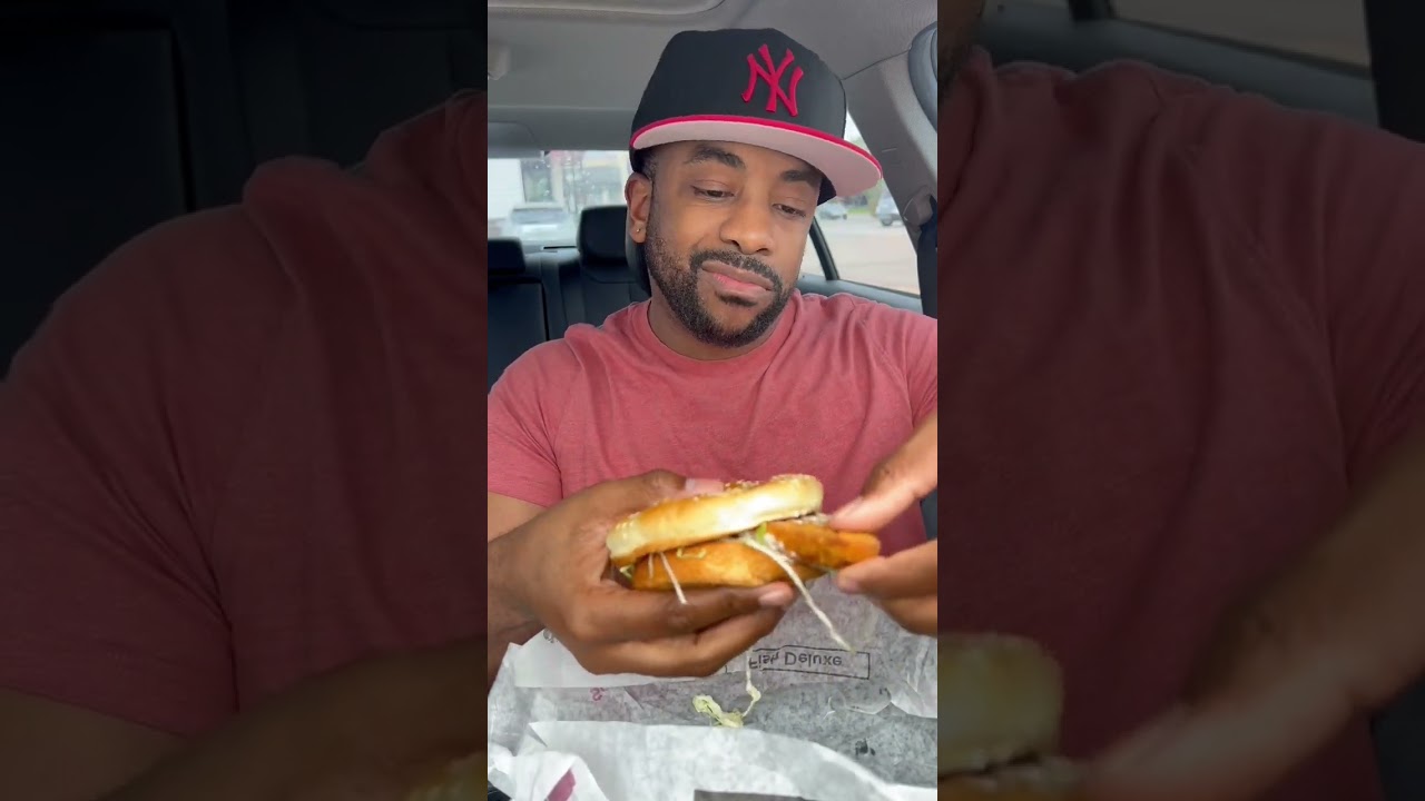Trying Arbys fish sandwich!!
