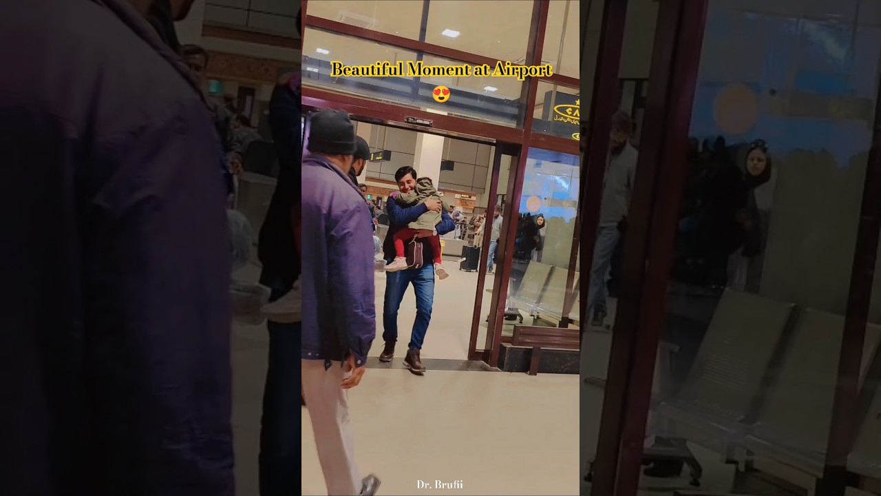 Daughter meet her father after years😍#beautiful #daughter #bestmoments #airport #happymoments #yt