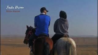 [Playlist] POV: Listen to music while reading love stories