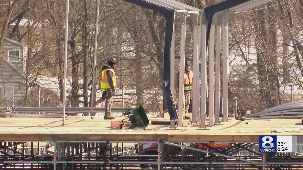 Construction re-starts at Oak Hill Country Club - YouTube