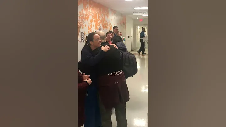 Bryce McKinney and parents leaving Nationwide Chil...