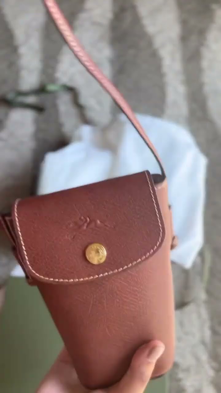 Longchamp Épure phone case with leather lace / phone pouch