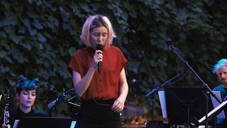 Mira Lu Kovacs & Clemens Wenger - Bones (Tentet, Live at Glatt & Verkehrt 2019)