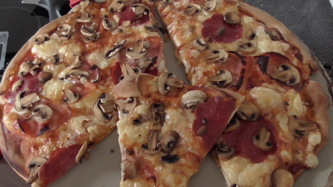 RUCK ZUCK PIZZA ohne Gehzeit Thermomix®TM5 - YouTube