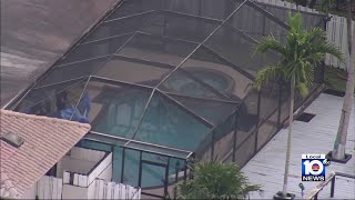 Police investigate 2 dead, 1 critical at Plantation home